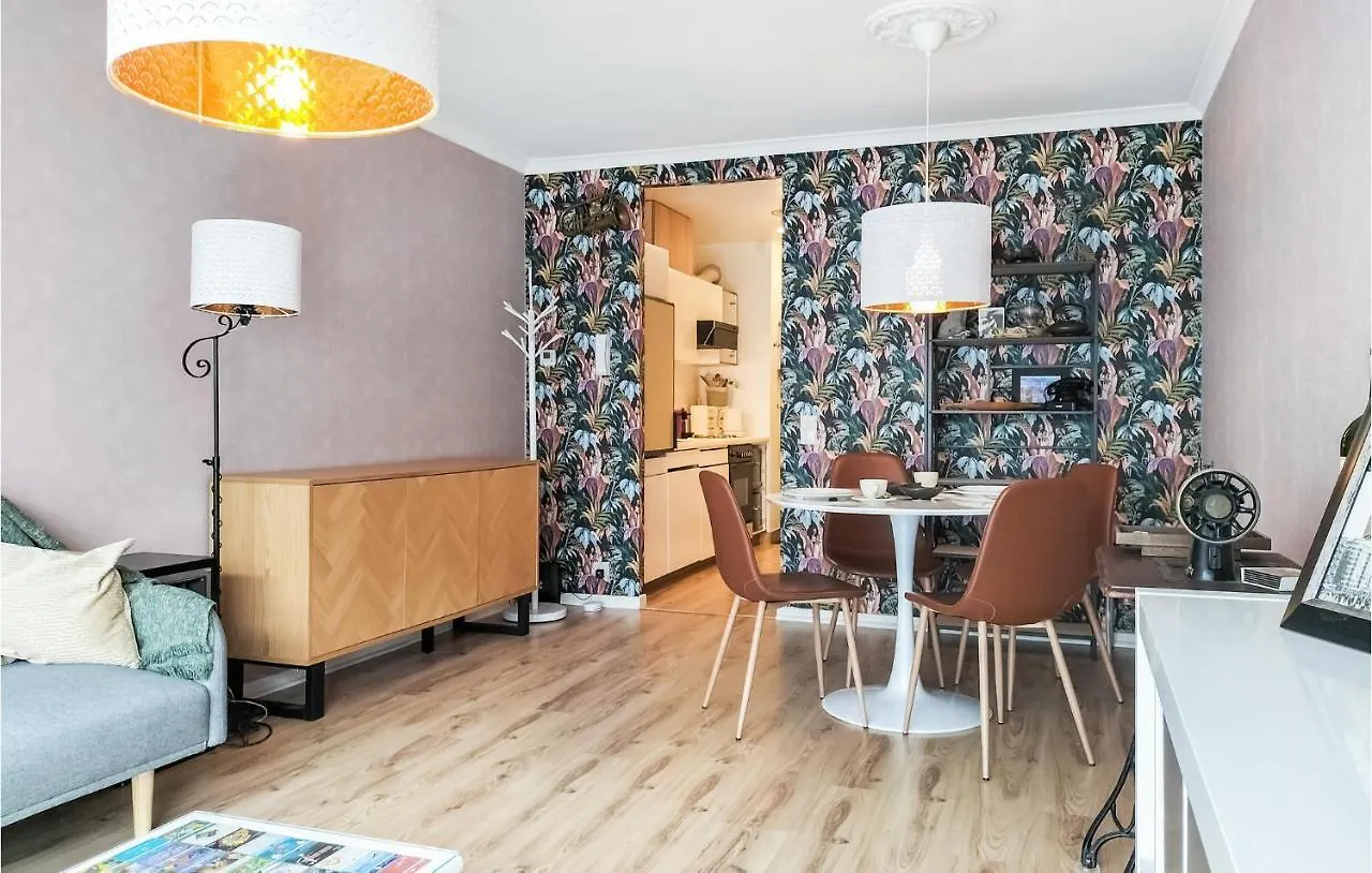 Pet Friendly Apartment In Oostende With Wifi