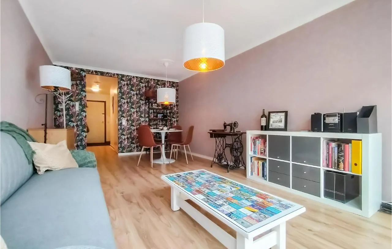 Pet Friendly Apartment In Oostende With Wifi