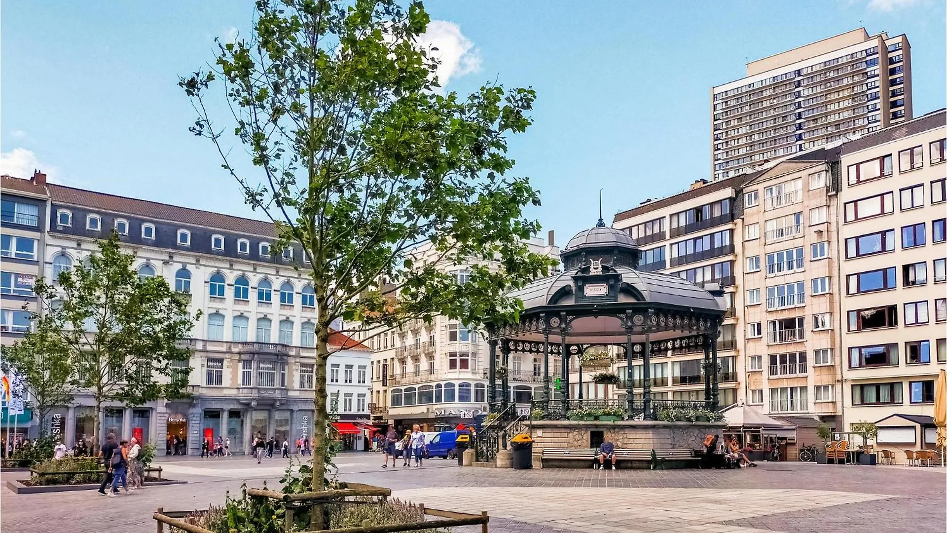 Pet Friendly Apartment In Oostende With Wifi